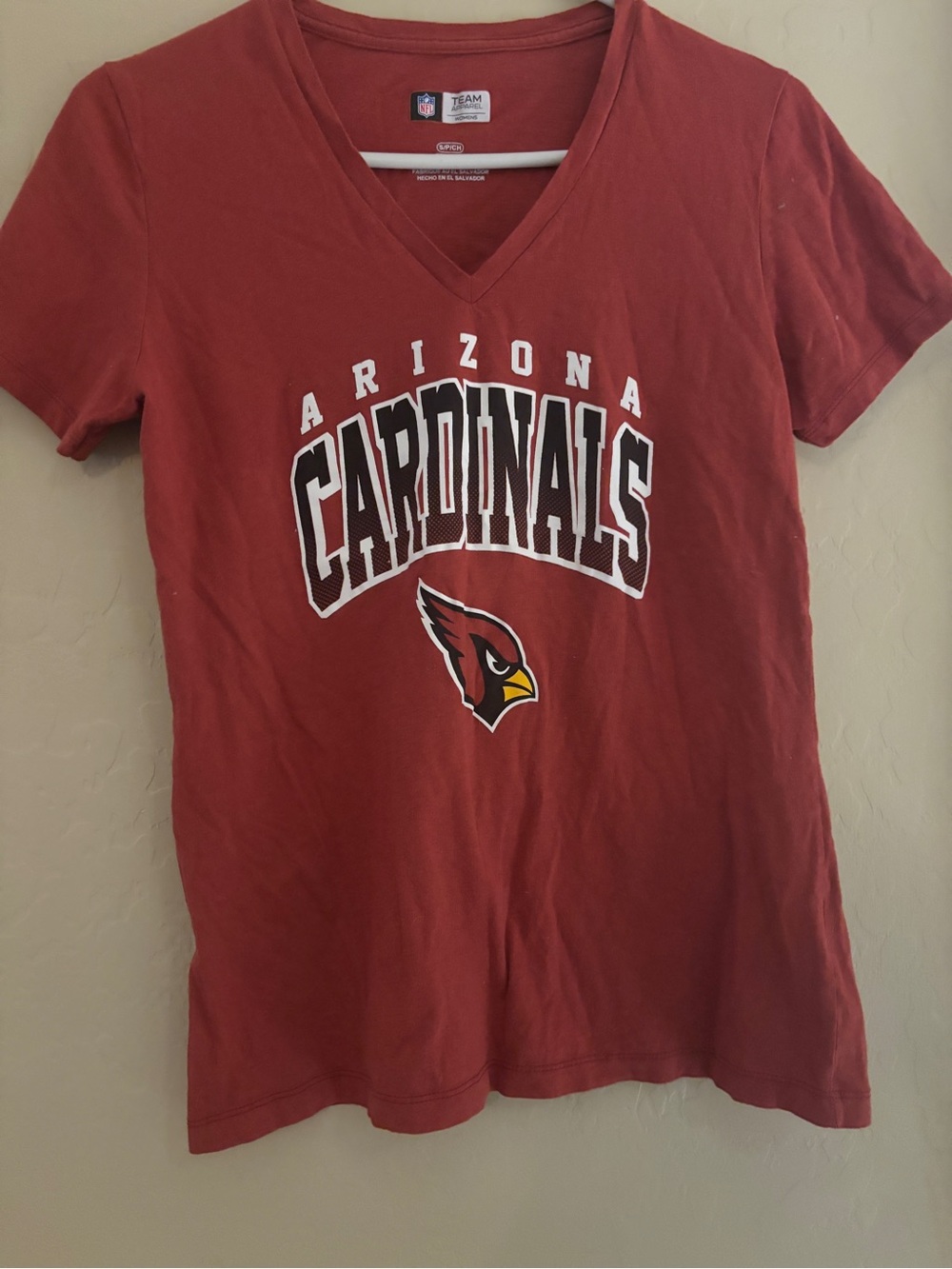 NFL Women's Red Team Apparel Shirt Women’s Small Arizona Cardinals V Neck - Picture 7 of 16